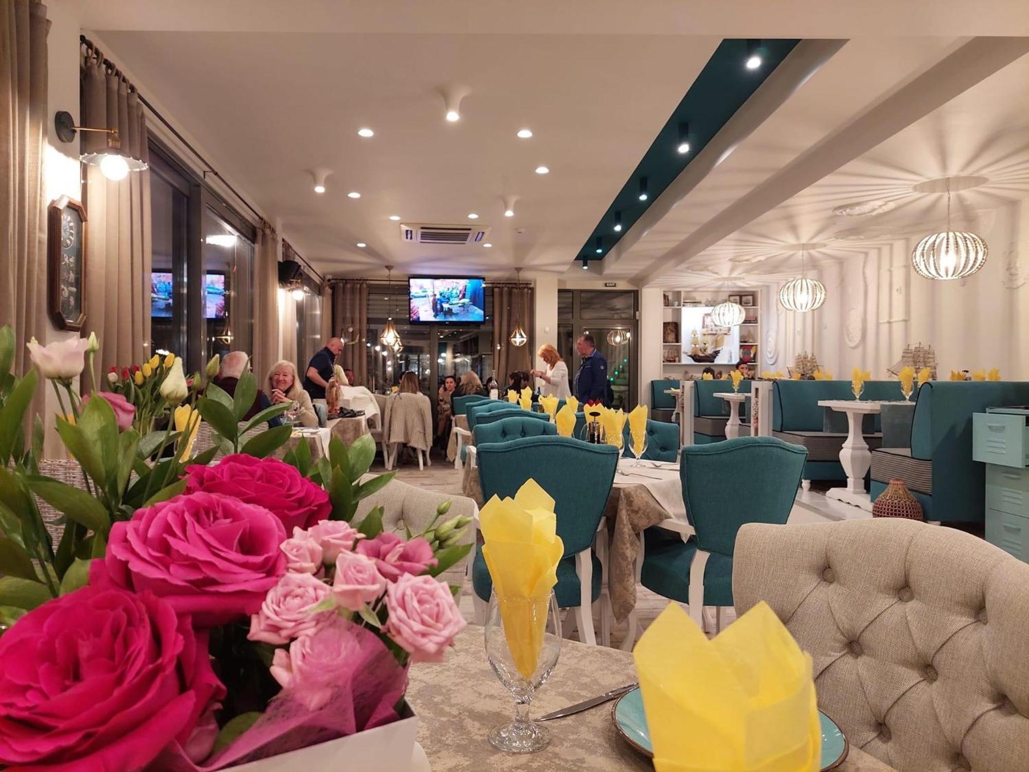 Lejlighedshotel Rose Gardens 2*